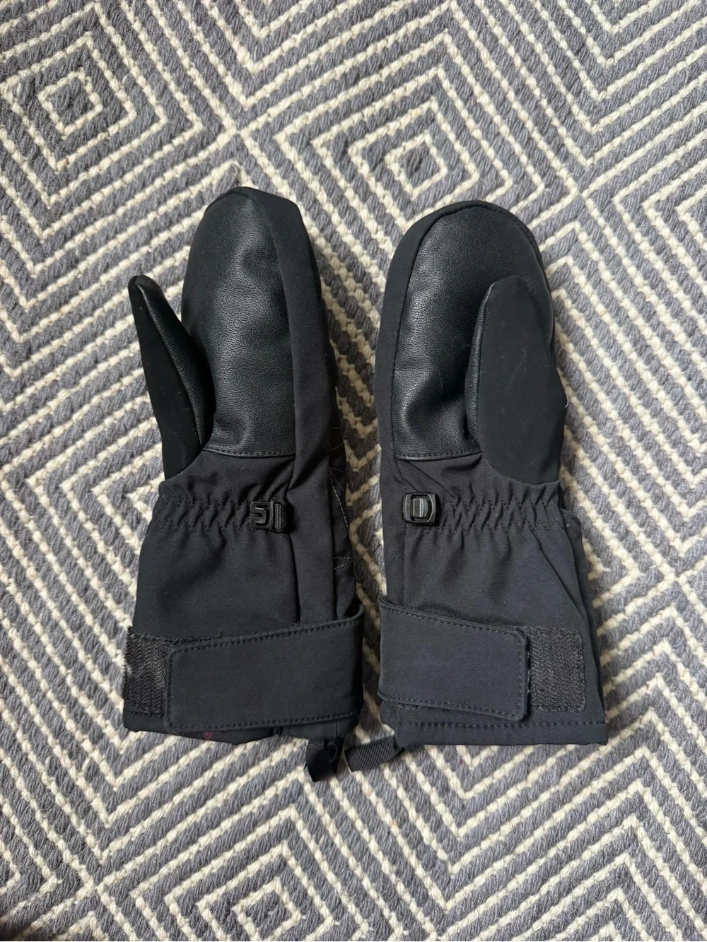 Spyder Youth Ski Mittens Black Winter Snow Gloves Kids
